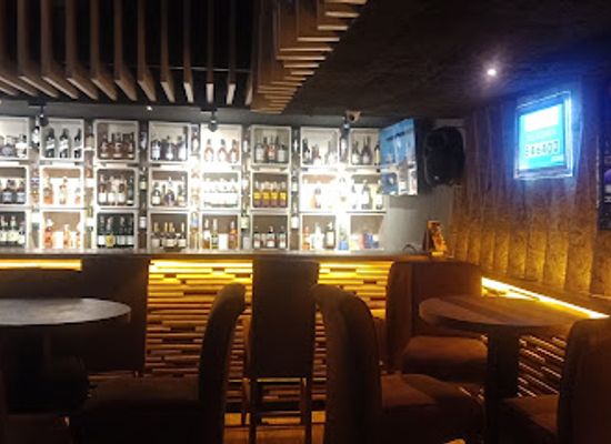 kenya/eastern-region/bar/ozone-lounge