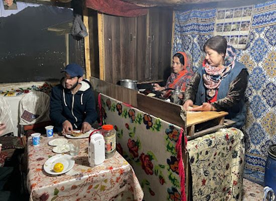 pakistan/karimabad/bar/hunza-food-pavilion-by-laal-shehzadi