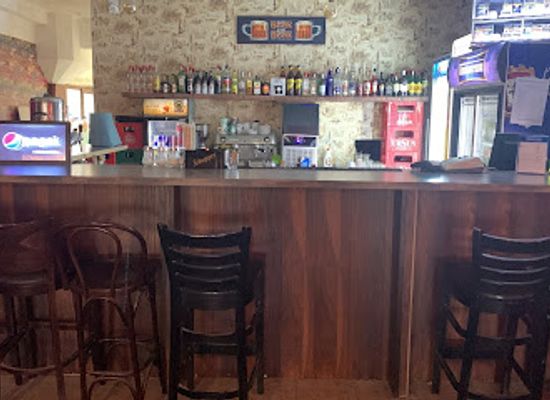 romania/sibiu/bar/rosu-si-negru