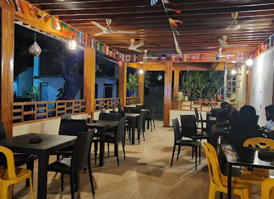 maldives/fulidhoo/bar/cafe-de-orzo