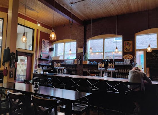 oregon/bend/bar/the-wine-shop-and-beer-tasting-bar
