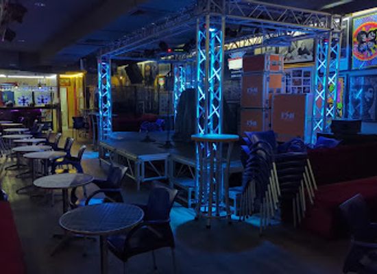 panama/panama-canal-zone/bar/el-karaoke-50