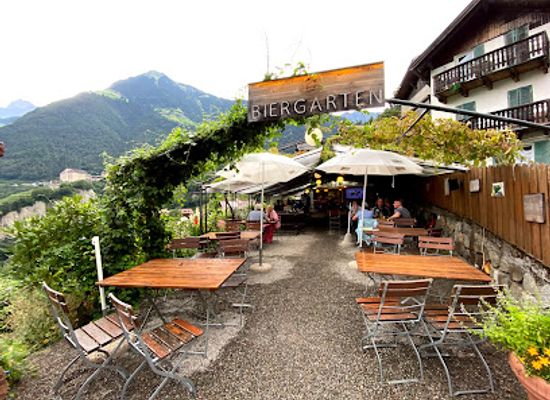 italy/south-tyrol/bar/biergarten-tirol