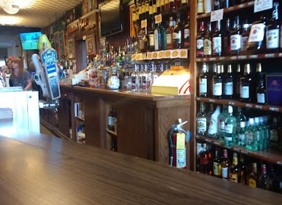 wisconsin/great-river-road/bar/emma-s-bar