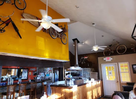 rhode-island/narragansett-beach/bar/the-bike-stop-cafe