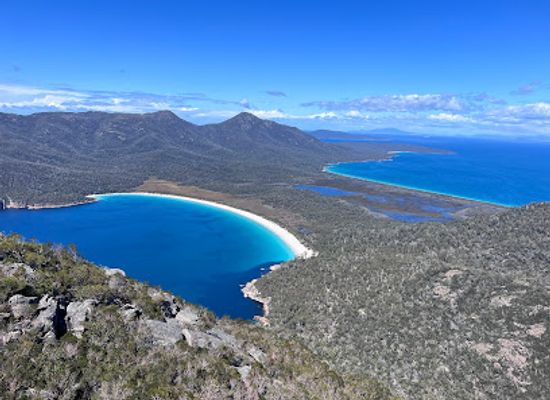 australia/freycinet-national-park/bar/wineglass-bay