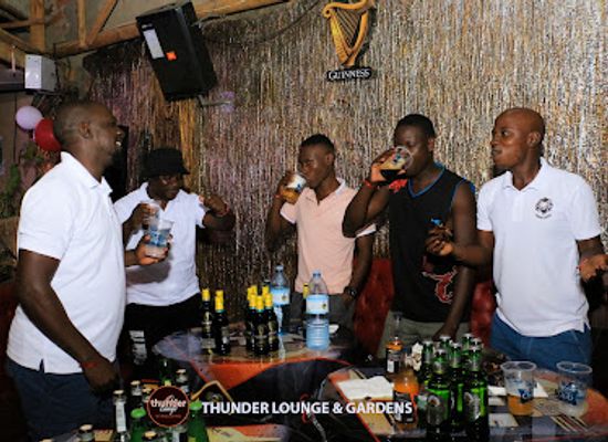 uganda/bunyoro/bar/the-thunder-lounge-gardens