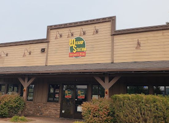 oregon/lake-county/bar/wickiup-station-sports-pub