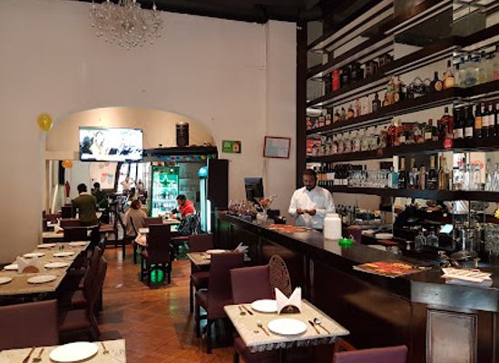 chile/easter-island/bar/donde-naresh-exquisita-comida-del-sur-de-india
