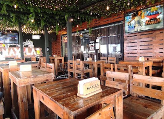 dominican-republic/cordillera-central/bar/maxula-bar-grill