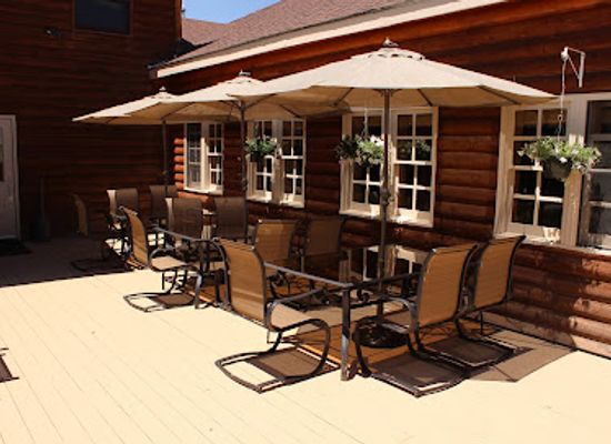 wyoming/medicine-bow-national-forest/bar/old-corral-hotel-steakhouse