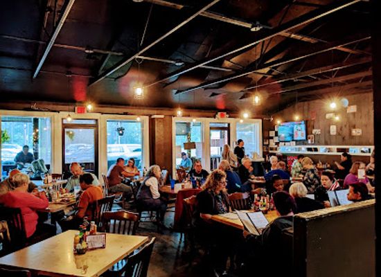 arizona/white-mountains/bar/mr-zeke-s-restaurant