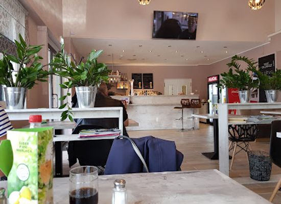 estonia/polvamaa/bar/ah-ja-pub