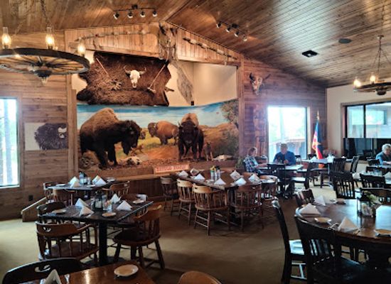 arizona/white-mountains/bar/buffalo-bill-s-tavern-museum