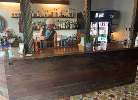 puerto-rico/arecibo/bar/al-lado