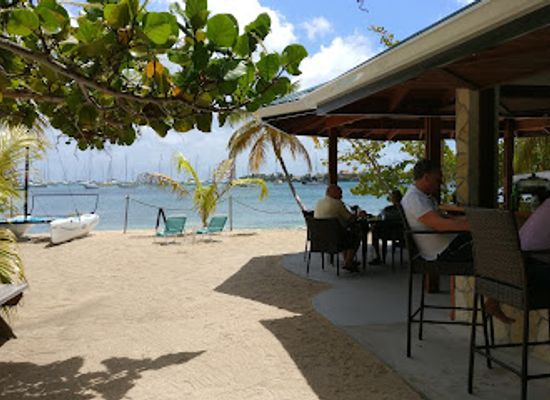 grenada/saint-george/bar/sand-bar-grill