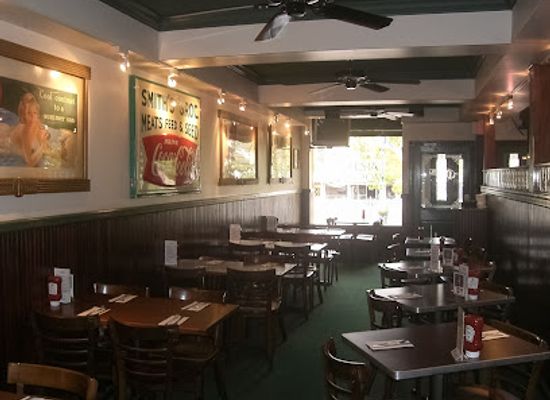 connecticut/central-connecticut/bar/archie-moore-s-bar-restaurant