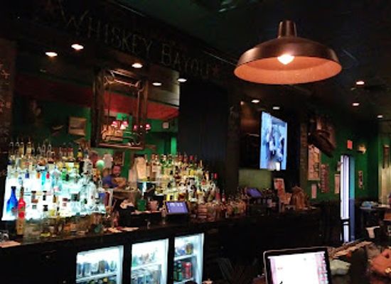 louisiana/bayou-country/bar/pirogue-s-whiskey-bayou
