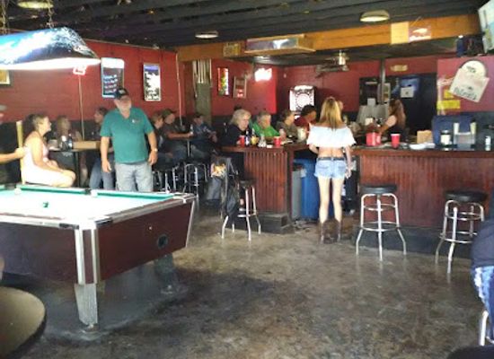 tennessee/clarksville/bar/wize-guys
