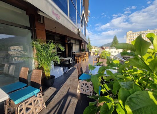 bulgaria/chepelare/bar/blissco-dolce-cafe