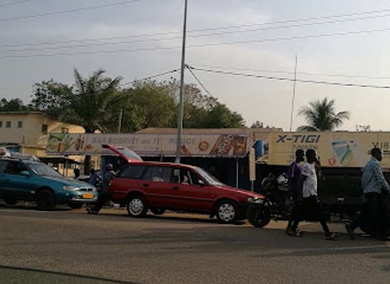 togo/plateaux-region/bar/bar-robinet-ou-feu-rouge