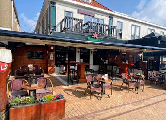 netherlands/texel-island/bar/proeflokaal-onder-de-pomp