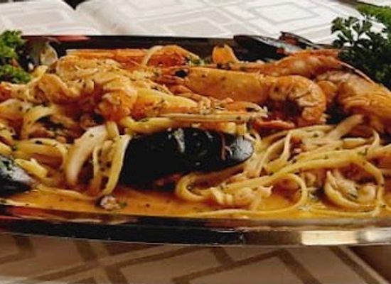 gabon/lope-national-park-area/bar/milano-love