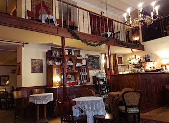 hungary/kiskunsag/bar/cafe-zsivago