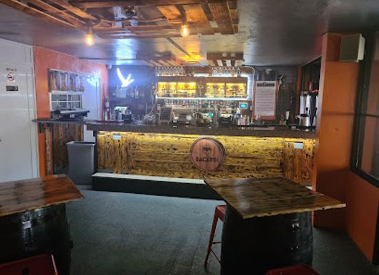 puerto-rico/fajardo/bar/santos-y-pecadores-bar