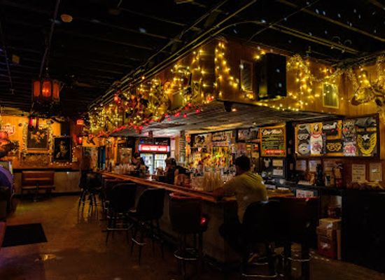 texas/north-texas/bar/double-wide-bar
