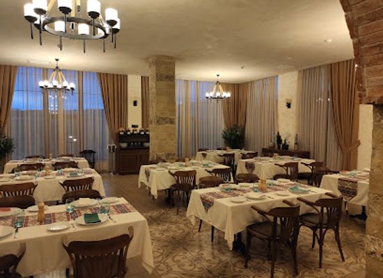 azerbaijan/kura-aras-lowland/bar/abqora-restaurant-wine-club