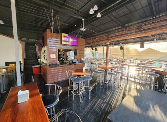 dominican-republic/cibao-valley/bar/ahi-bar-cafe-grill