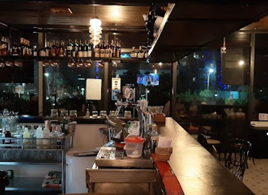 colombia/barranquilla/altos-de-riomar/bar/lobo-cocktail-bar