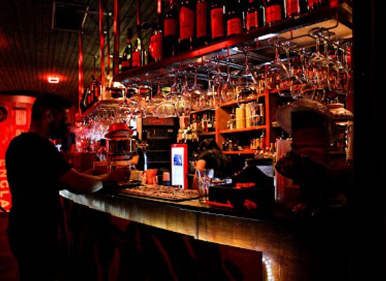 chile/metropolitan-region-of-santiago/bar/red-pub
