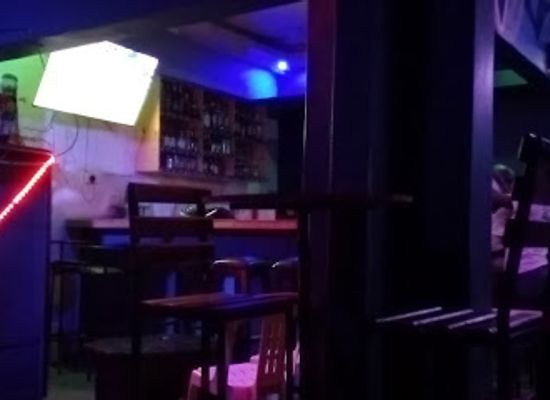 uganda/rwenzori-mountains-national-park/bar/honest-kava