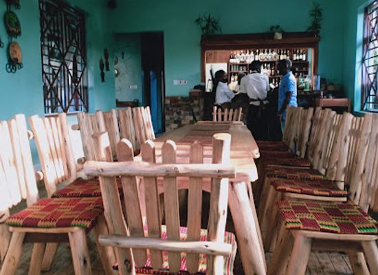 uganda/kampala/naguru/bar/reverie-lounge-bar