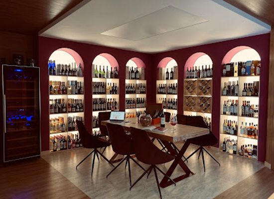 ukraine/lutsk/bar/wine-yard-lutsk