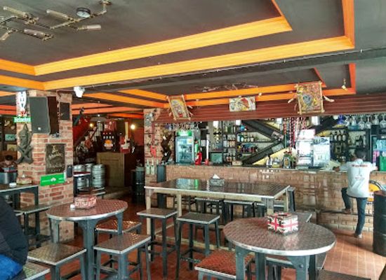 myanmar-burma/central-myanmar/bar/the-rock-gastro-bar