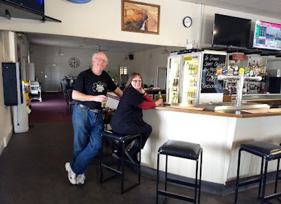 australia/yorke-peninsula/bar/price-pub