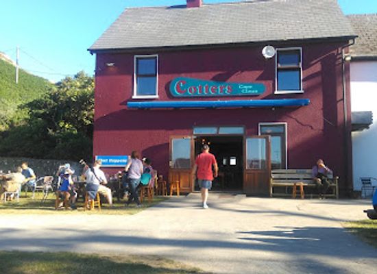 ireland/mizen-head/bar/cotters-bar