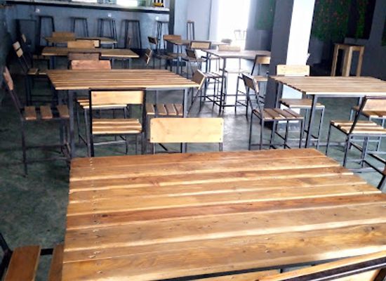 rwanda/western-province/bar/fantastic-inn