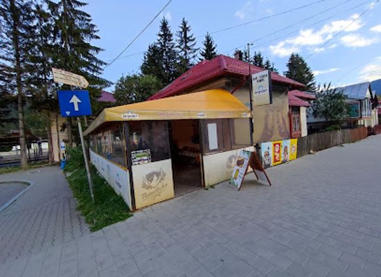 romania/bucegi-mountains/bar/terrace-yannis