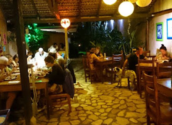 honduras/copan-ruinas/bar/cafe-via-via