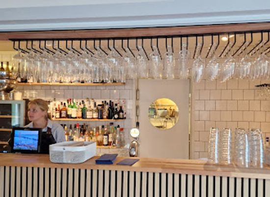sweden/gastrikland/bar/peters-sjokrog-i-varvik