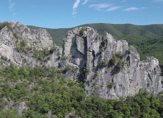 west-virginia/seneca-rocks/bar/seneca-rocks-mountain-guides