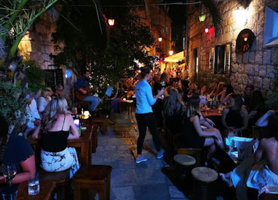 Discover the charm of Vintage Wine Bar in Hvar, where expertly crafted cocktails and stunning views create an unforgettable nightlife experience.
