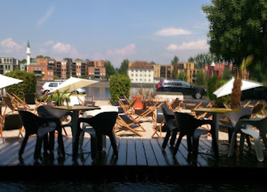 Experience the vibrant atmosphere and breathtaking views at Strandbar Konstanz, a perfect lakeside retreat in the heart of Konstanz.