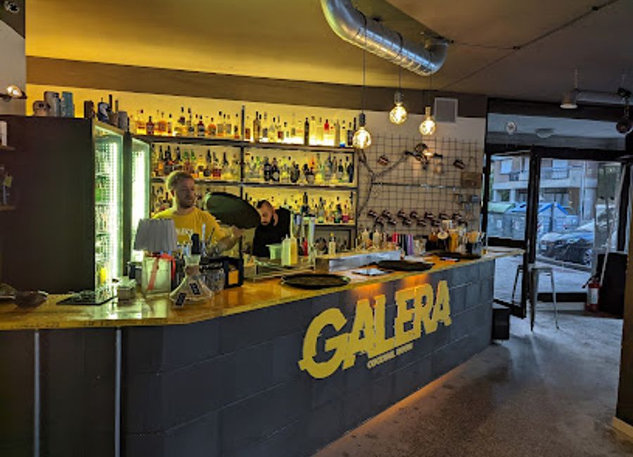 Discover Galera - Cocktail Room in Perugia: the perfect blend of exquisite cocktails and vibrant nightlife in a chic atmosphere.