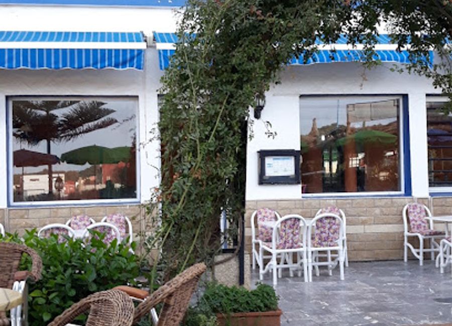 Discover the flavors of Morocco at Café Restaurant Nassim, where delightful grill specialties meet a warm, inviting atmosphere.