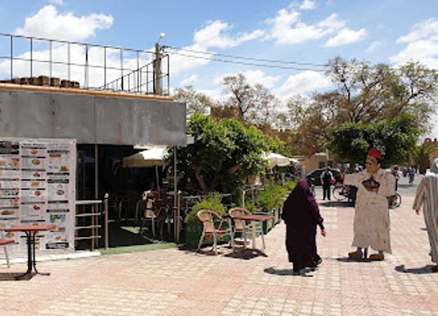Experience authentic Moroccan flavors at Café-Restaurant Bab El Kasbah in Taroudant, a delightful café with a warm ambiance and delicious dishes.